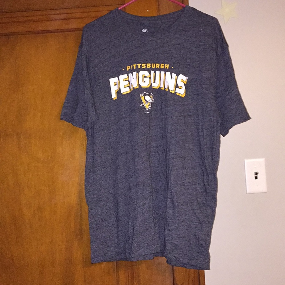 Men’s Pittsburgh Penguins T-shirt